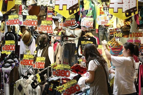 Khám phá các địa điểm mua quần áo giá rẻ ở Nhật Bản