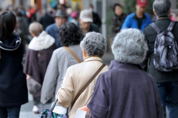 Thực trạng già hóa dân số ở Nhật Bản và những ảnh hưởng đến kinh tế, xã hội