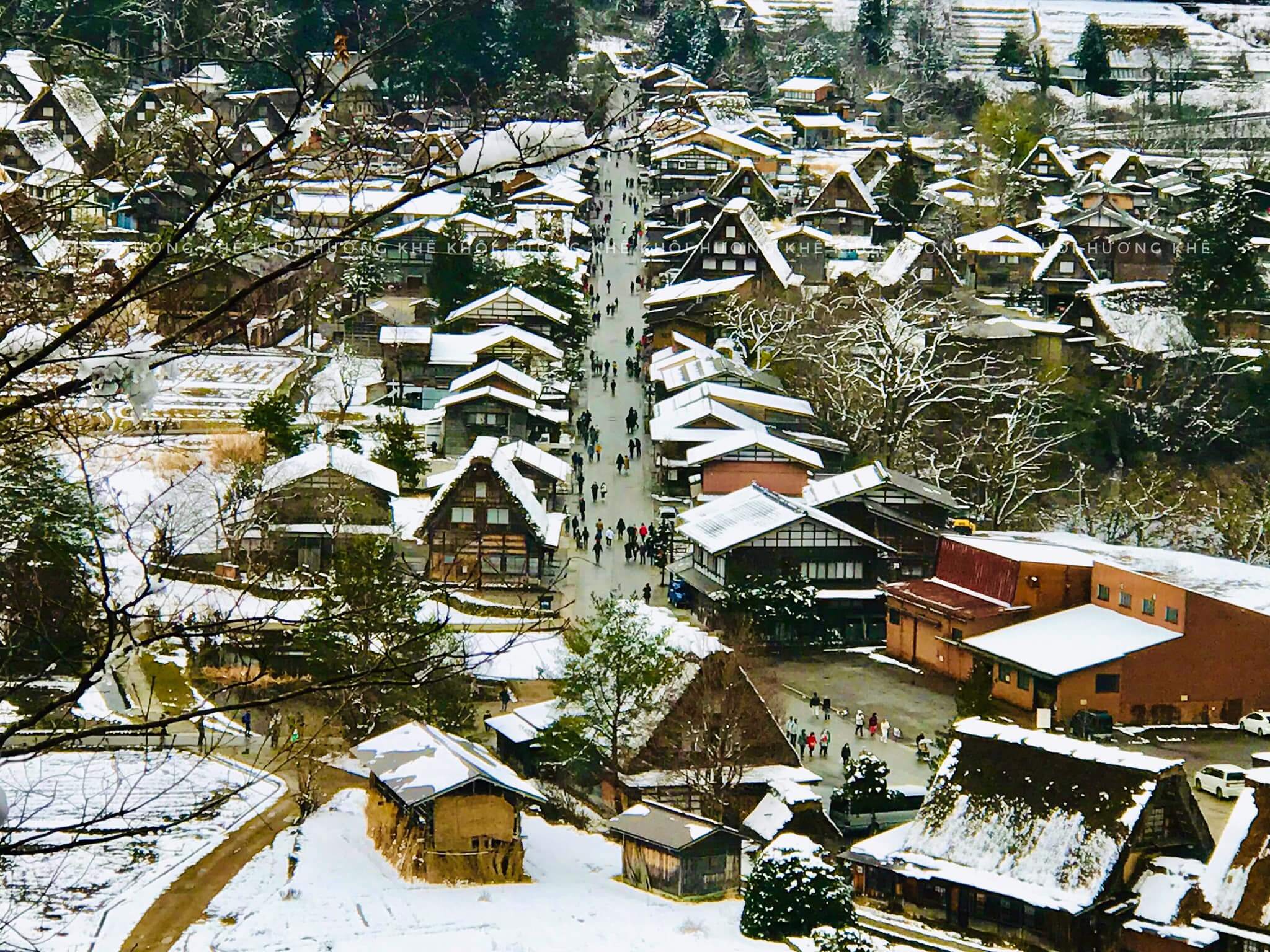 Làng cổ Shirakawago như một khu vườn cổ tích trong tuyết trắng