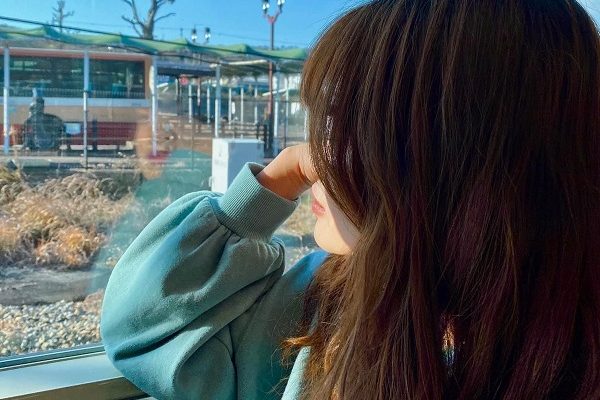 Du học sinh Nhật Bản ”vội vã chạy cho kịp chuyến tàu đi học đi làm”