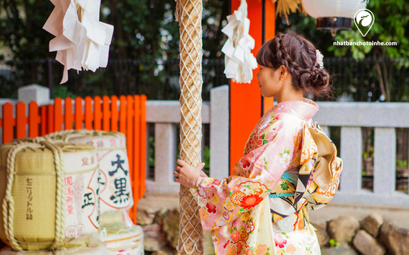 Đi chùa đầu năm tết Nhật Bản