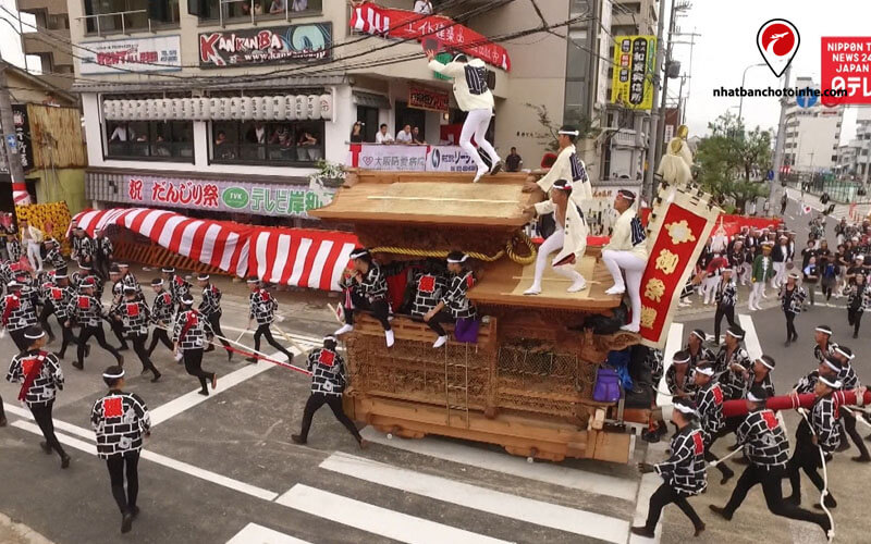 Du lịch nhật bản tháng 9: Các chiếc xe Danjiri được diễu hành qua các con phố