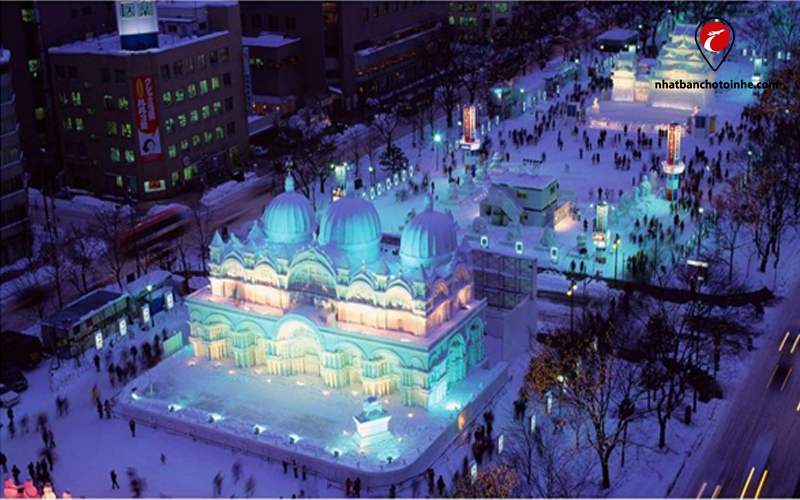 Vào buổi tối các công trình hùng vĩ sẽ được chiếu sáng lung linh tại Lễ hội Sapporo tháng 2