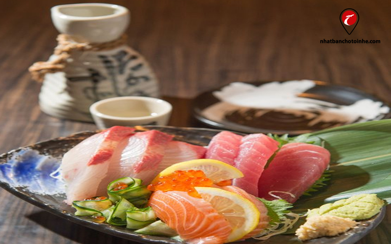 Sashimi uống kèm với Sake - một sự kết hợp tuyệt hảo