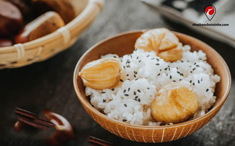 Du lịch Nhật Bản tháng 10: Cơm Shinmai ăn cùng với mè và hạt dẻ