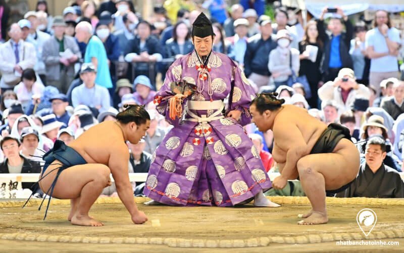 Sumo - Biểu tượng môn thể thao quốc gia Nhật Bản