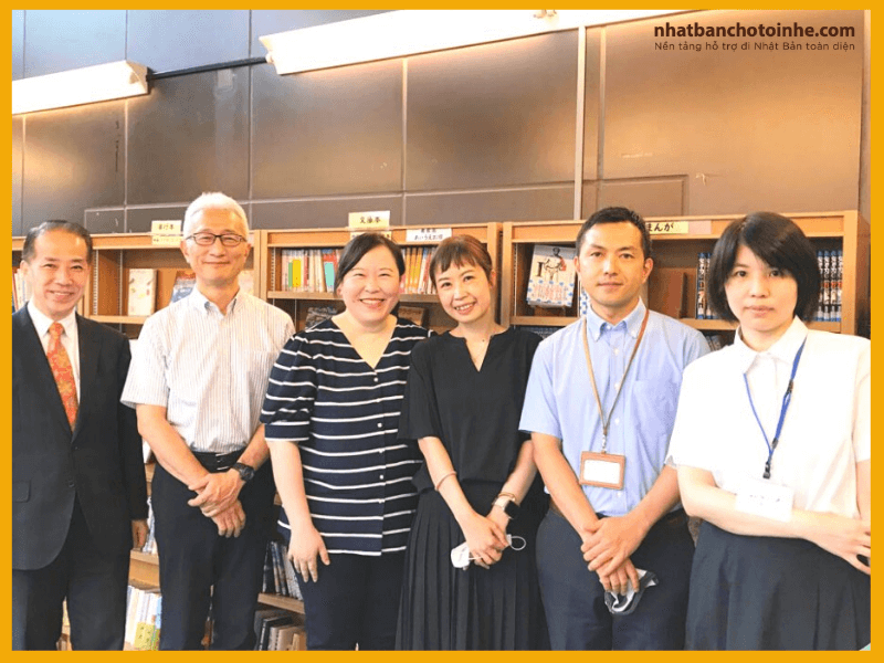 Đội ngũ giảng viên học viện Nhật Ngữ Sendagaya