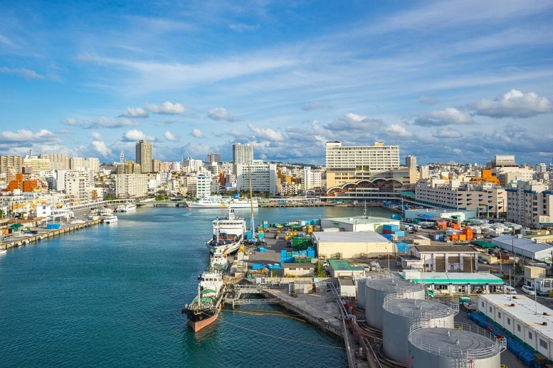 Okinawa đưa ra nhiều đãi ngộ cho người lao động