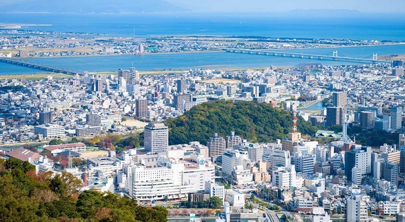 Tokushima thu hút đông đảo người lao động